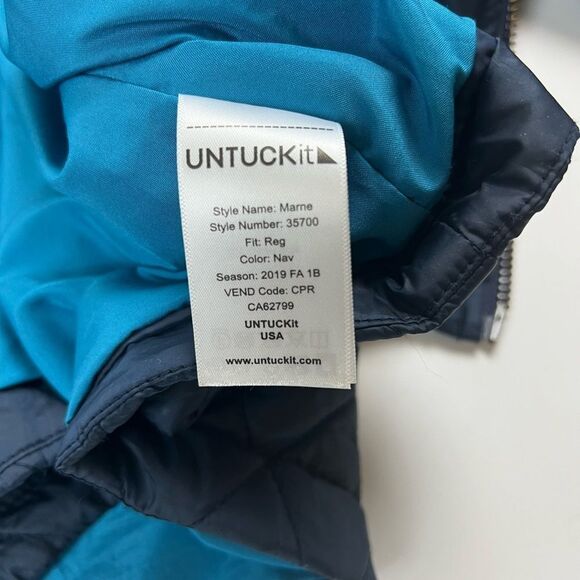 Untuckit Marne Navy Quilted Lightweight Jacket - Picture 8 of 14